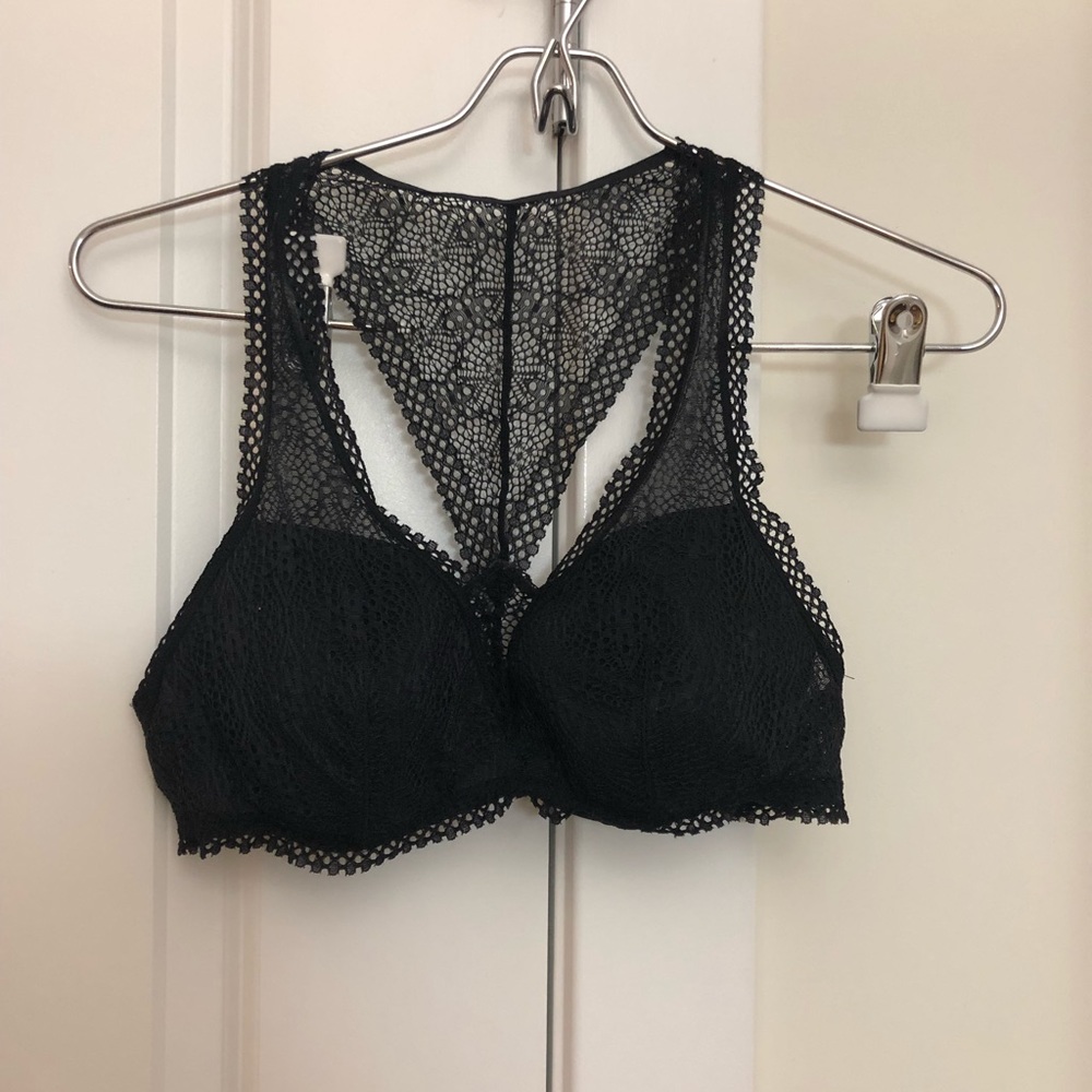 VS Black bralette